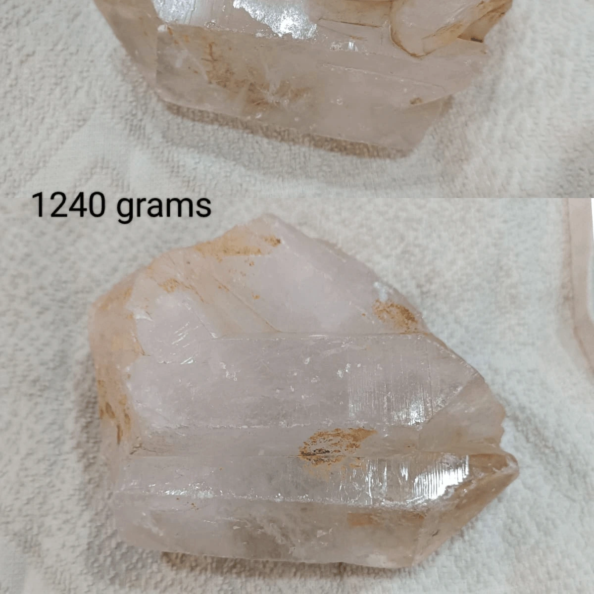 raw quartz clusters 1240g